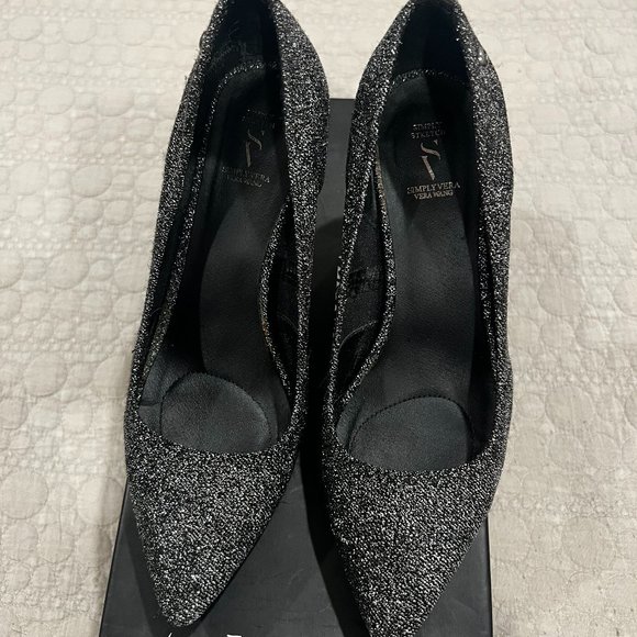 Simply Vera Wang  Black Metallic Pointed Toe Heels Size 6.5 - Picture 2 of 6